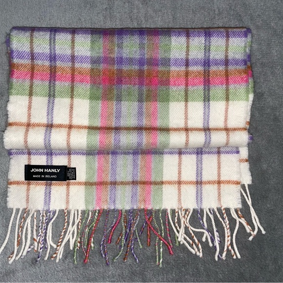 John Hanly Irish Wool Scarf - Picture 4 of 4